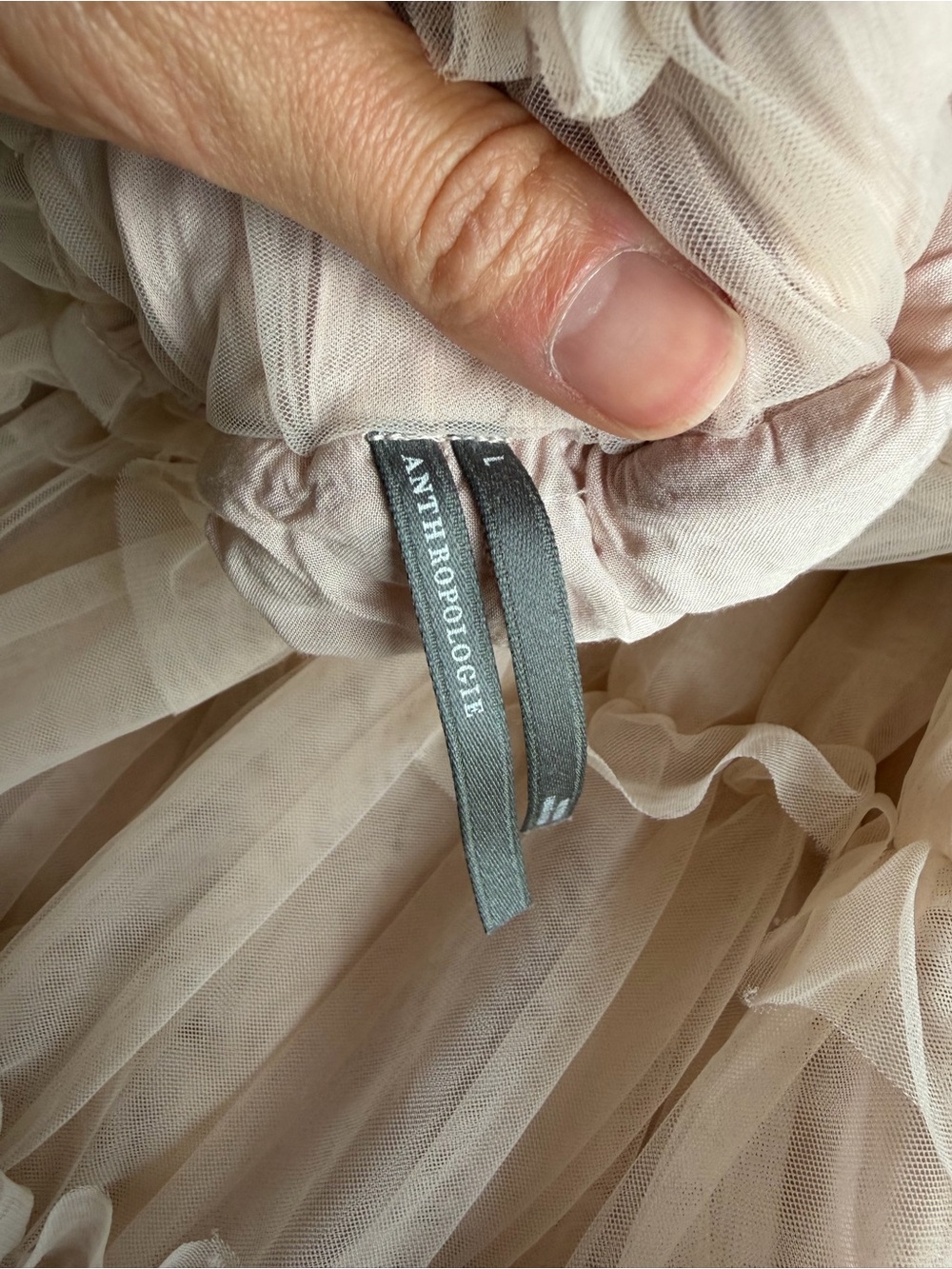 By Anthropologie Shirred Tulle Maxi Skirt Size Large - Picture 7 of 8